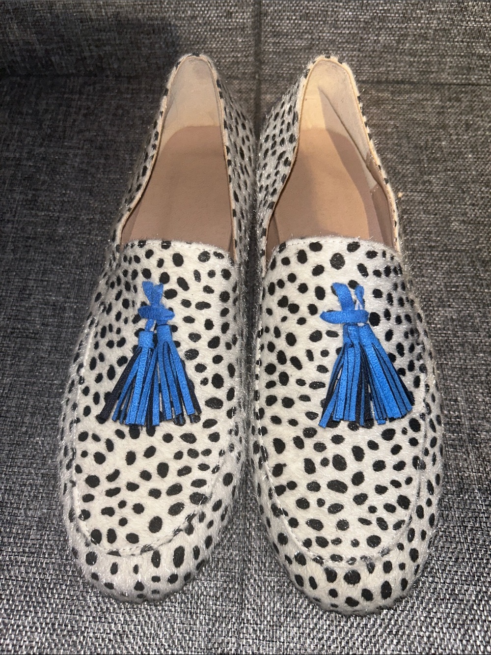 NEW-Women’s Dalmatian Print Loafers with Blue Tassel - Picture 3 of 8